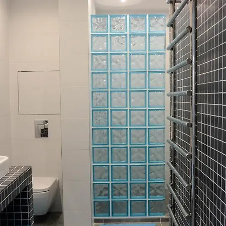 Lägenhet Rr Bus Station *